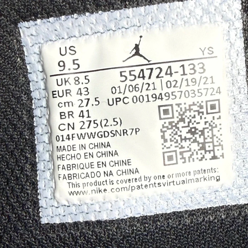 Jordan Air Jordan 1 Mid Arctic Orange Black Toe 554724-133 Mens Size 9.5 Sneaker